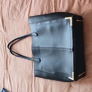 Steve Madden black leather shoulder bag